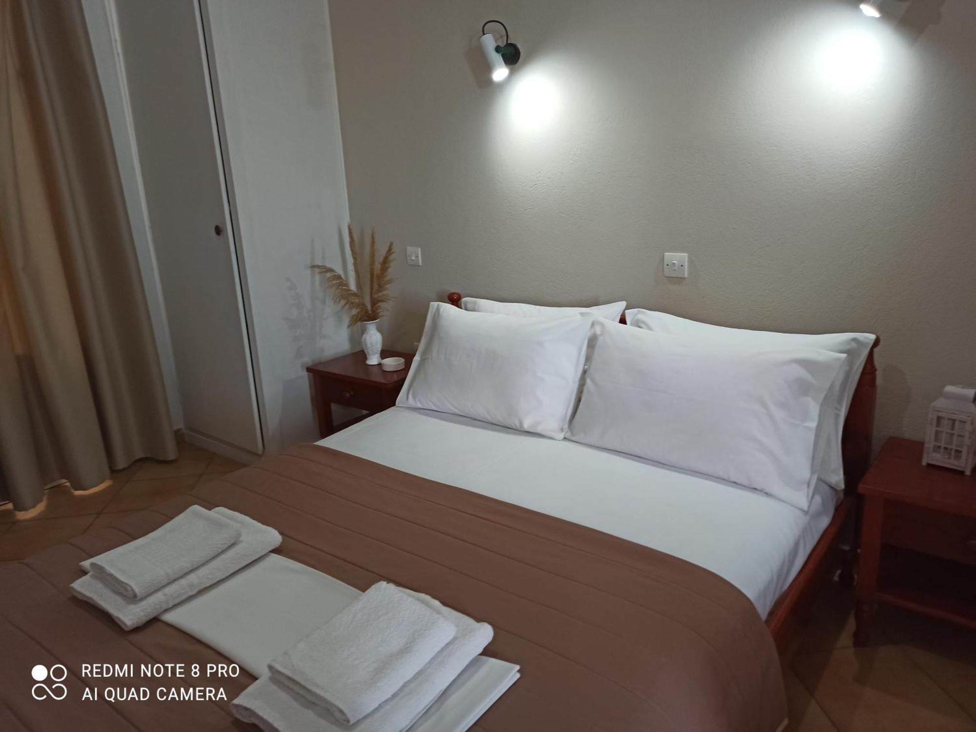 Ostria Eressos Rooms Skála Eresoú Buitenkant foto